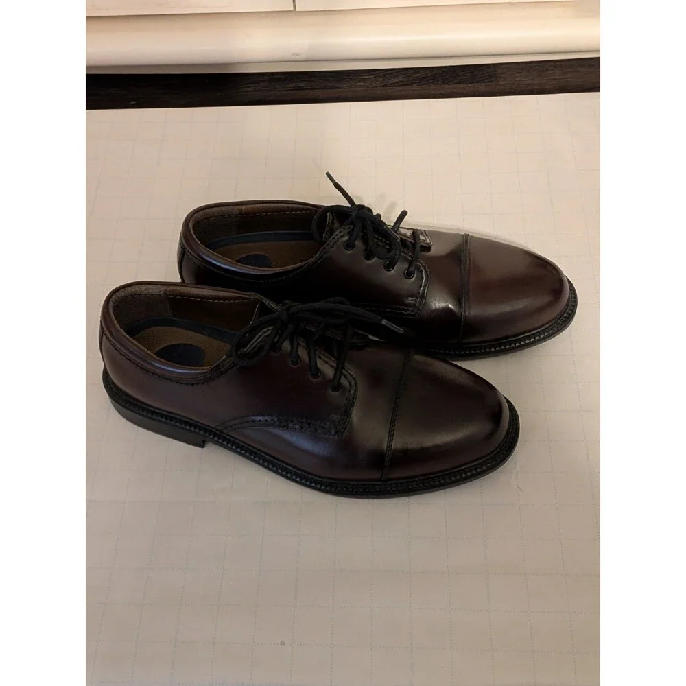 Dockers Men's Gordon Cap Toe Oxfords / Color: Cordovan Burgundy / Size: US 11W